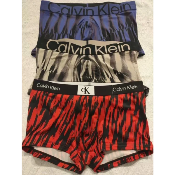 Calvin Klein Men's Micro Stretch 3-Pack Low Rise Trunk VC333